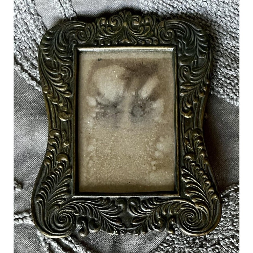 Silvestri Handcrafted Ornate Brass Tone Tabletop Picture Frame Vintage Scroll
